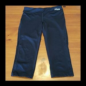 Fila capri size xs